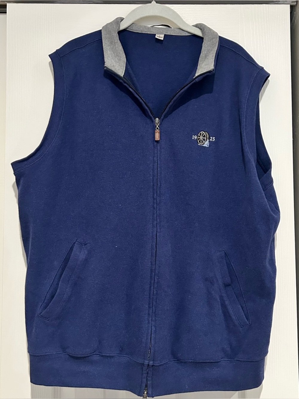 Peter Millar Navy Fleece Sleeveless Zip Vest with Gray Trim size large